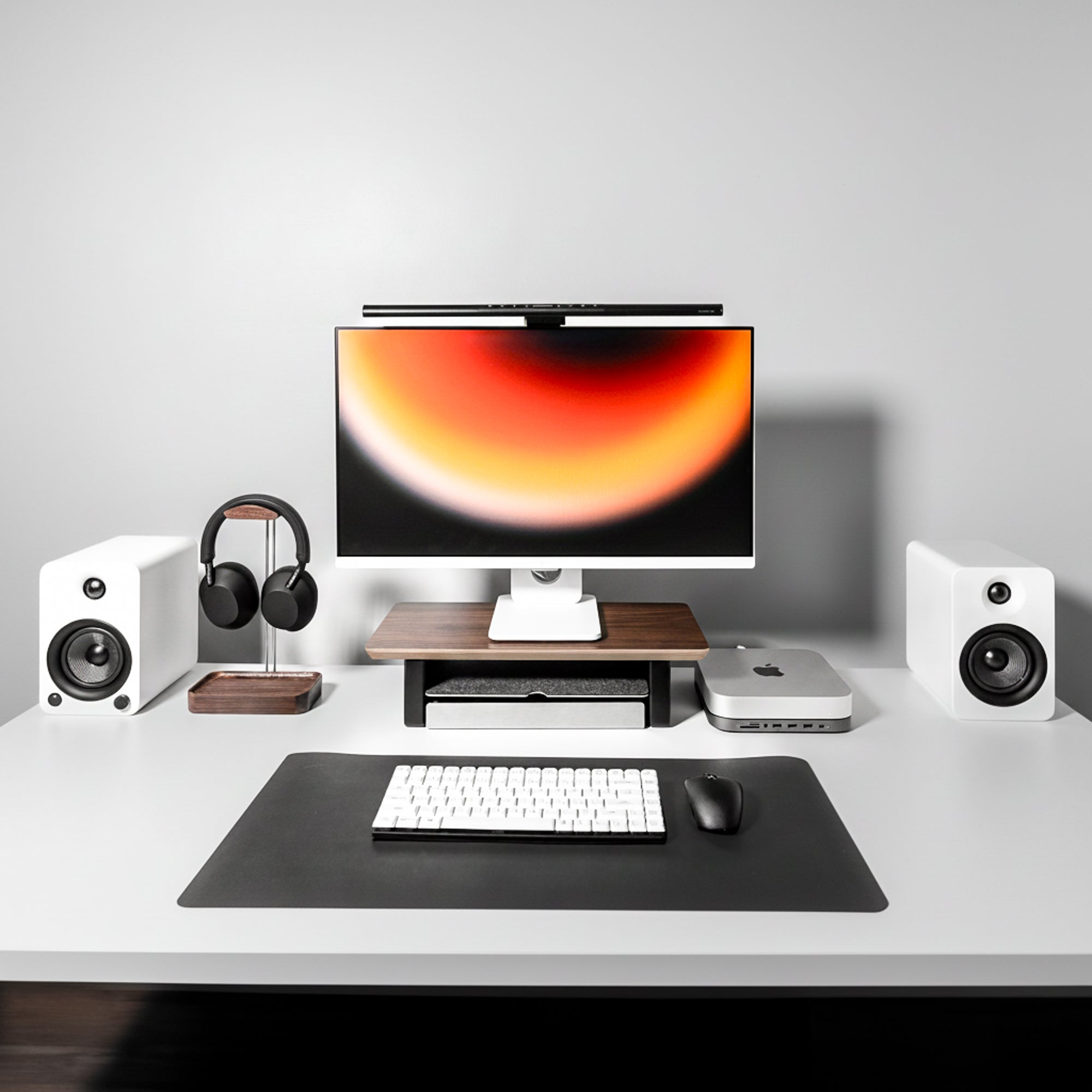 Desk Setup Cockpit | Walnut