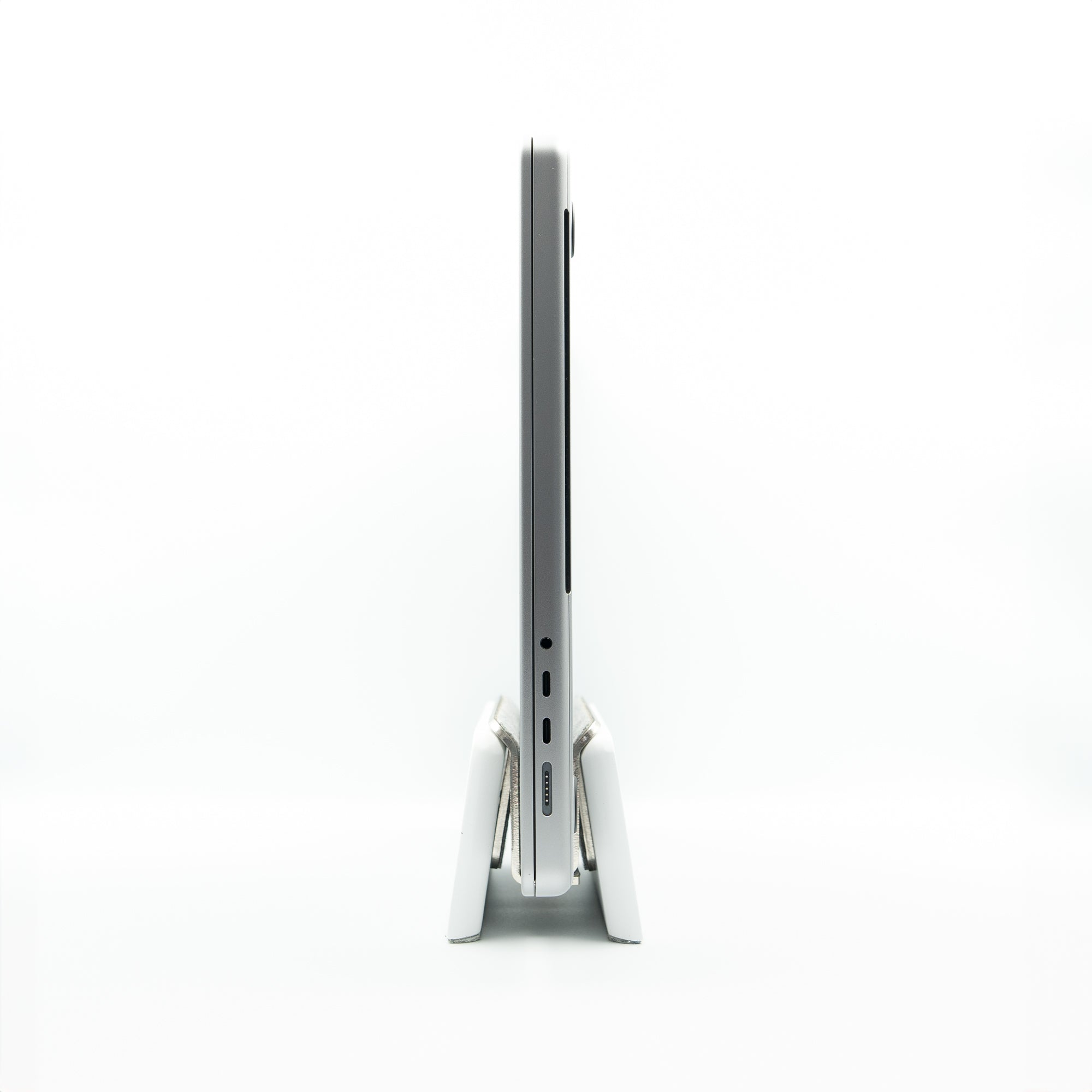 Vertical Laptop Stand | Matte White